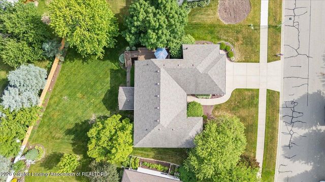 1003 Oneida Woods Trail, Grand Ledge, MI 48837