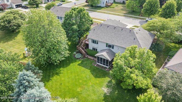 1003 Oneida Woods Trail, Grand Ledge, MI 48837