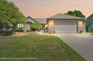 1003 Oneida Woods Trail, Grand Ledge, MI 48837