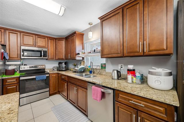 14884 CROMWELL DRIVE, Clearwater, FL 33764