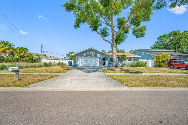 14884 CROMWELL DRIVE, Clearwater, FL 33764