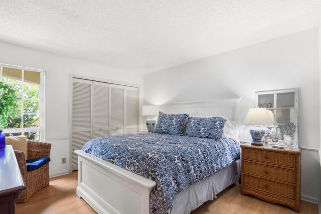 2465 Vista Del Prado Drive, Wellington, FL 33414