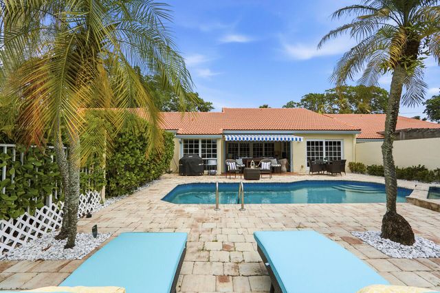 2465 Vista Del Prado Drive, Wellington, FL 33414