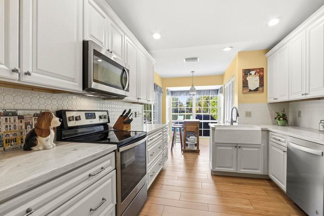 2465 Vista Del Prado Drive, Wellington, FL 33414