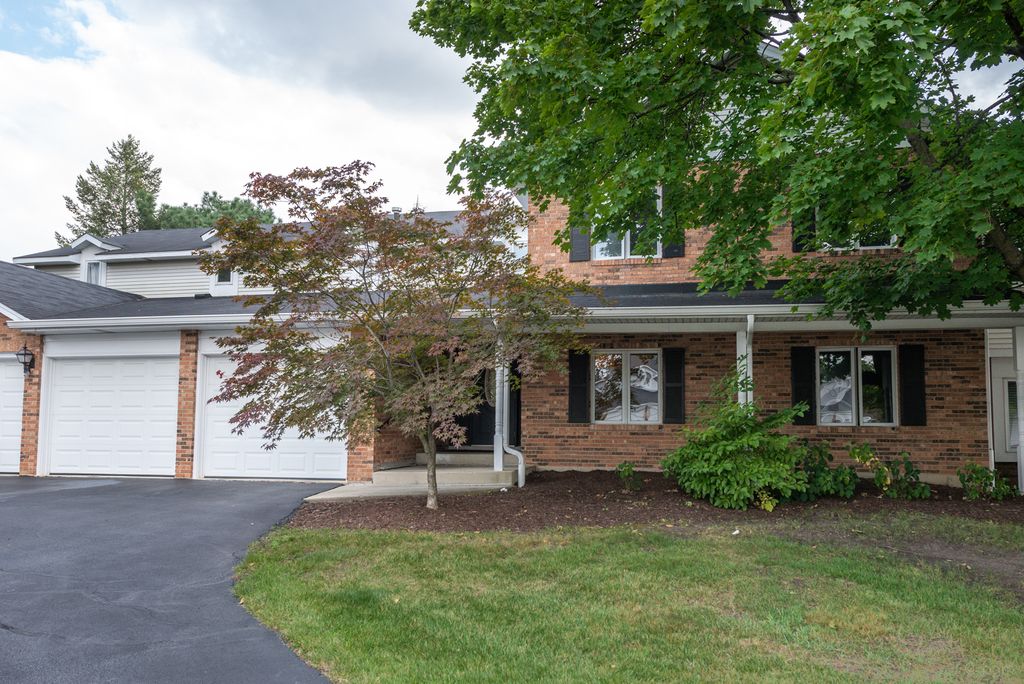 628 Dana Court B, Naperville, IL 60563