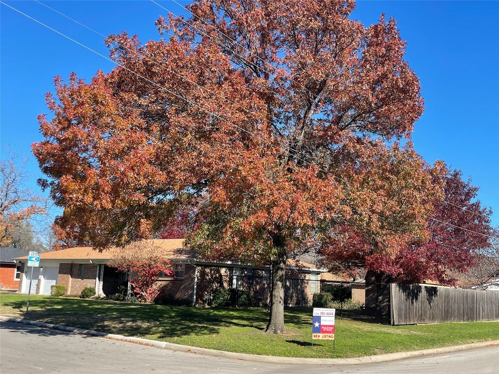 3600 Landy Lane, Richland Hills, TX 76118