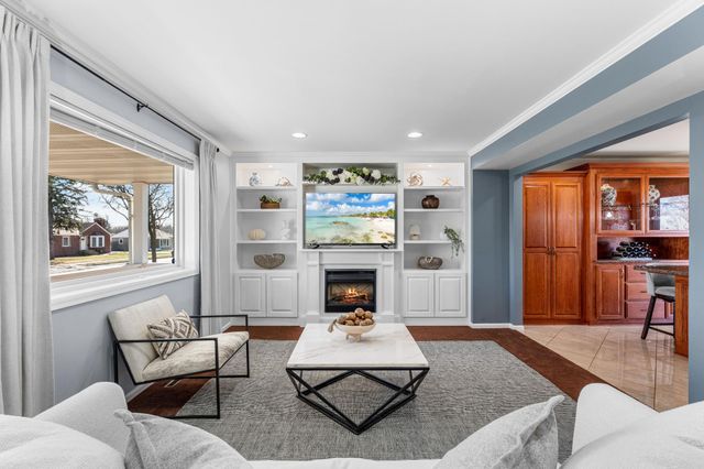 1685 Arlington Avenue E, Saint Paul, MN 55106