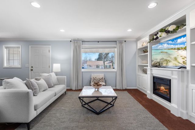 1685 Arlington Avenue E, Saint Paul, MN 55106