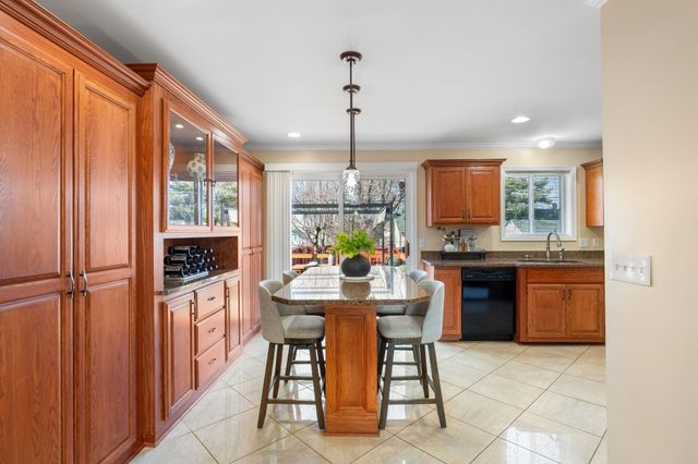 1685 Arlington Avenue E, Saint Paul, MN 55106