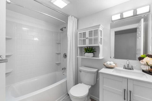 1685 Arlington Avenue E, Saint Paul, MN 55106