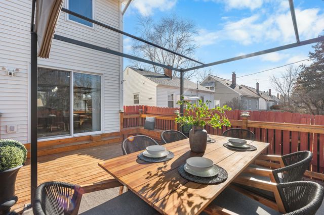 1685 Arlington Avenue E, Saint Paul, MN 55106