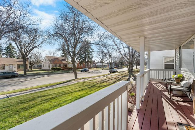 1685 Arlington Avenue E, Saint Paul, MN 55106