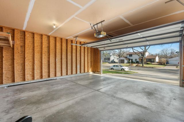 1685 Arlington Avenue E, Saint Paul, MN 55106