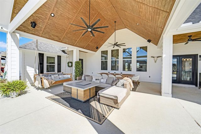 3103 Brundrett Road, Wallis, TX 77485