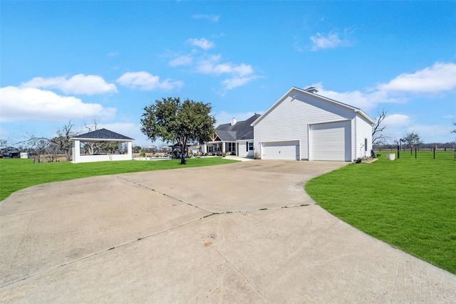 3103 Brundrett Road, Wallis, TX 77485