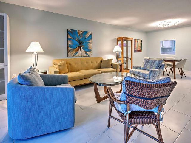 801 FAIR WINDS DRIVE 801, Nokomis, FL 34275