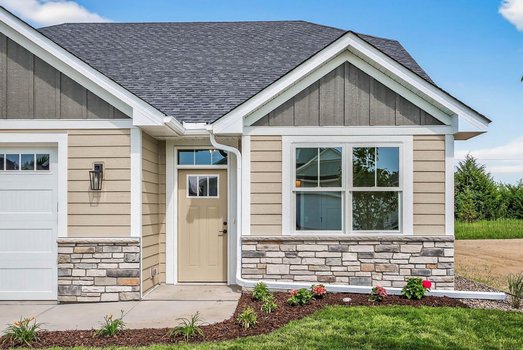 12588 Masters Lane, Lindstrom, MN 55045 — photo 2