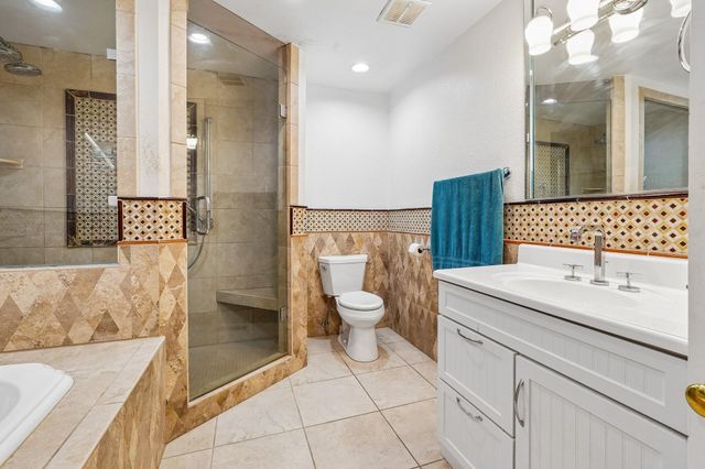 2351 Long Hollow PIKE, Hendersonville, TN 37075