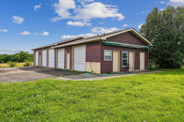 2351 Long Hollow PIKE, Hendersonville, TN 37075