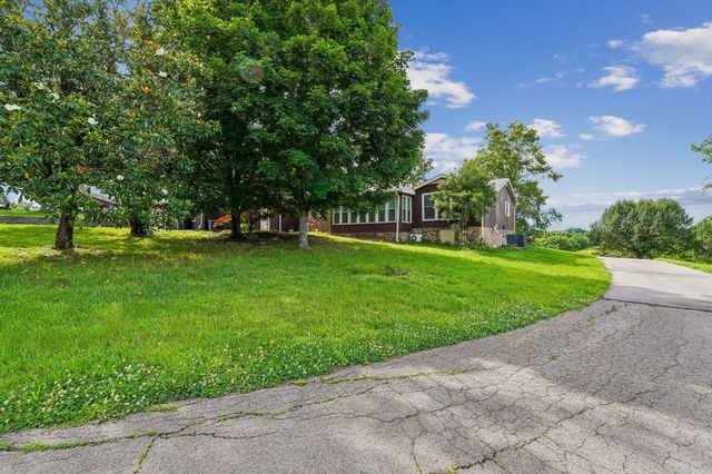 2351 Long Hollow PIKE, Hendersonville, TN 37075