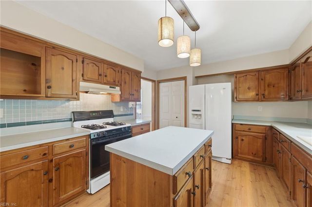 100 Blacksmith ARCH, Yorktown, VA 23693