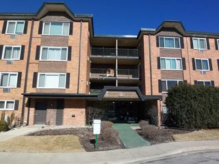 1227 S Old Wilke Road 306, Arlington Heights, IL 60005