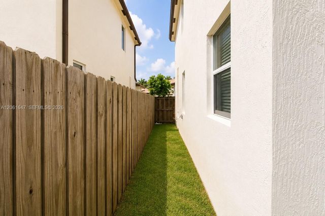 4190 NE 20th Street, Homestead, FL 33033