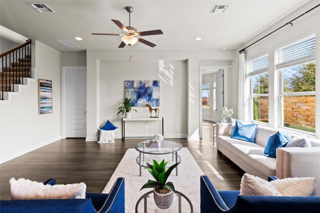 132 Village Oak DR, Austin, TX 78737