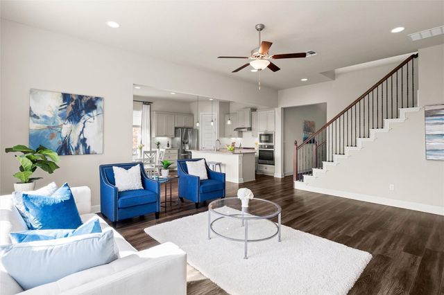 132 Village Oak DR, Austin, TX 78737