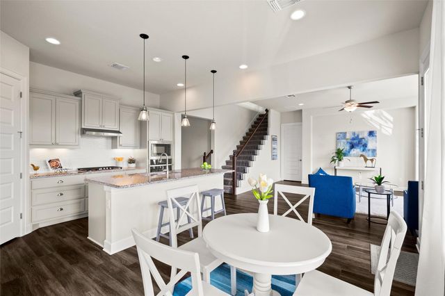 132 Village Oak DR, Austin, TX 78737