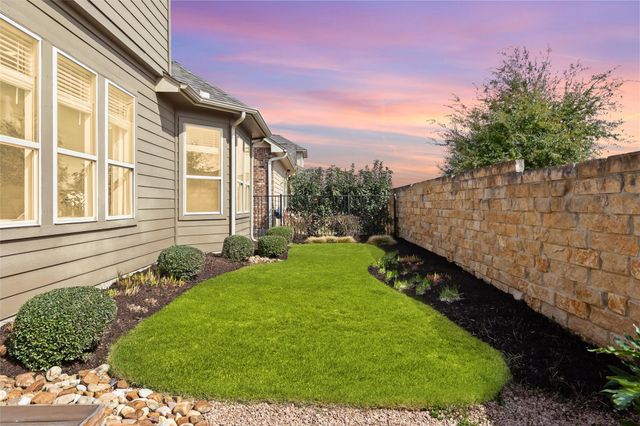 132 Village Oak DR, Austin, TX 78737