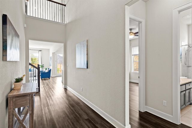 132 Village Oak DR, Austin, TX 78737