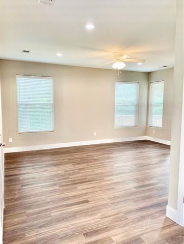 430 W Coffin Street, Denison, TX 75020