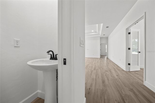 1050 SW 67TH WAY, Gainesville, FL 32607