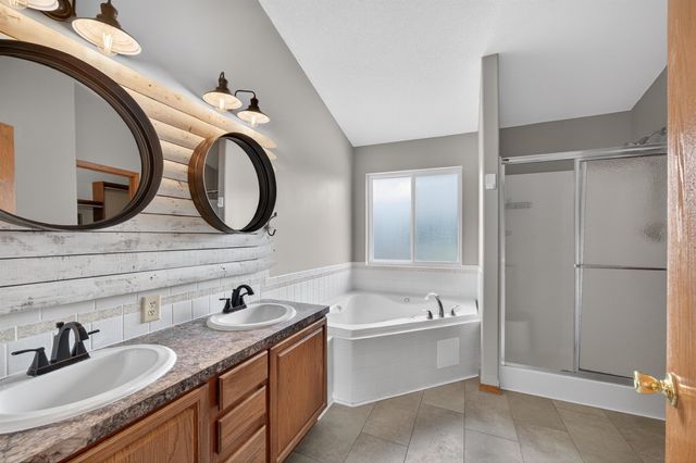 122 N Mount Carmel, Wichita, KS 67203