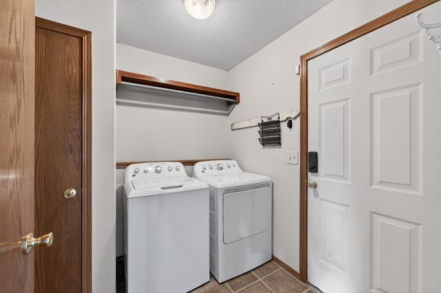 122 N Mount Carmel, Wichita, KS 67203