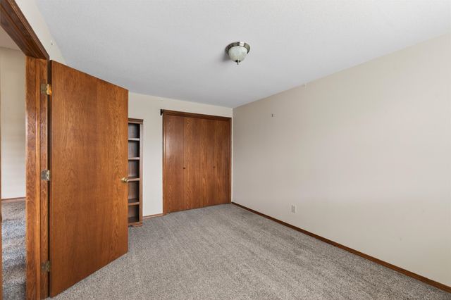 122 N Mount Carmel, Wichita, KS 67203