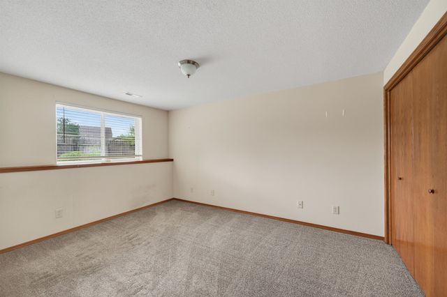 122 N Mount Carmel, Wichita, KS 67203