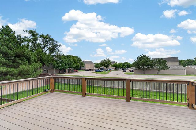 122 N Mount Carmel, Wichita, KS 67203