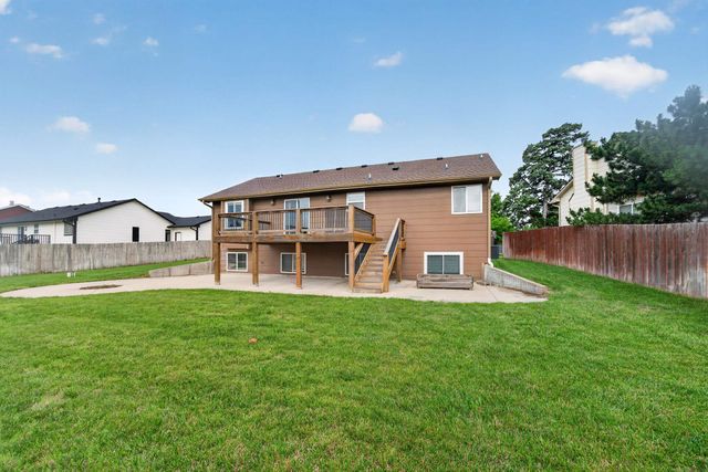 122 N Mount Carmel, Wichita, KS 67203