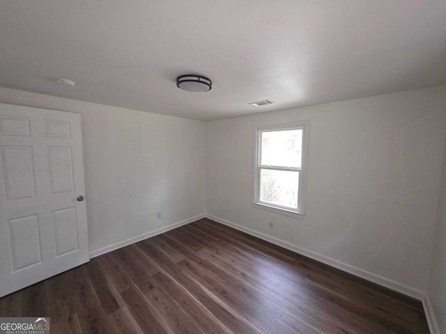 15 Dixie Drive, Stockbridge, GA 30281