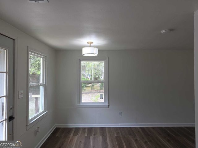 15 Dixie Drive, Stockbridge, GA 30281