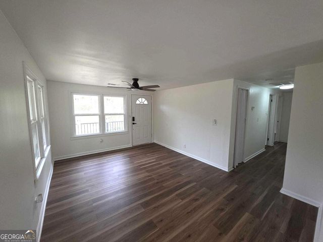 15 Dixie Drive, Stockbridge, GA 30281