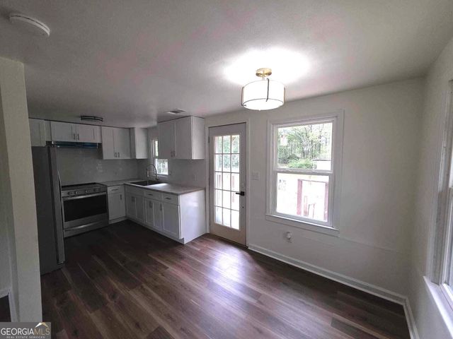 15 Dixie Drive, Stockbridge, GA 30281