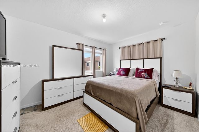 2440 SE 10th Ct, Homestead, FL 33035