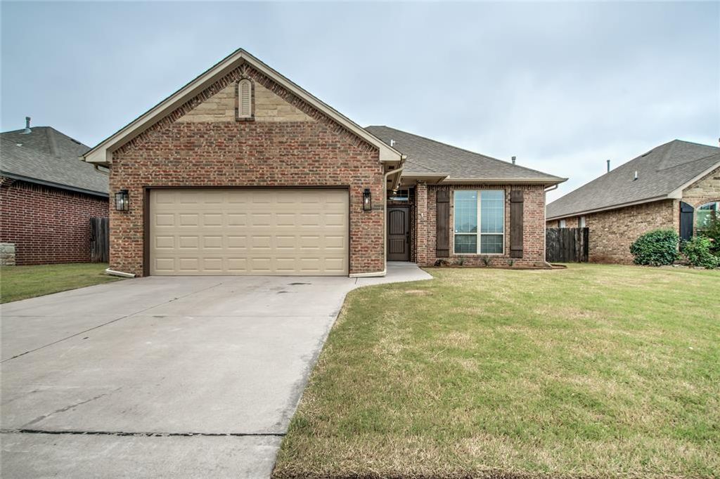 9105 NW 141st Street, Yukon, OK 73099