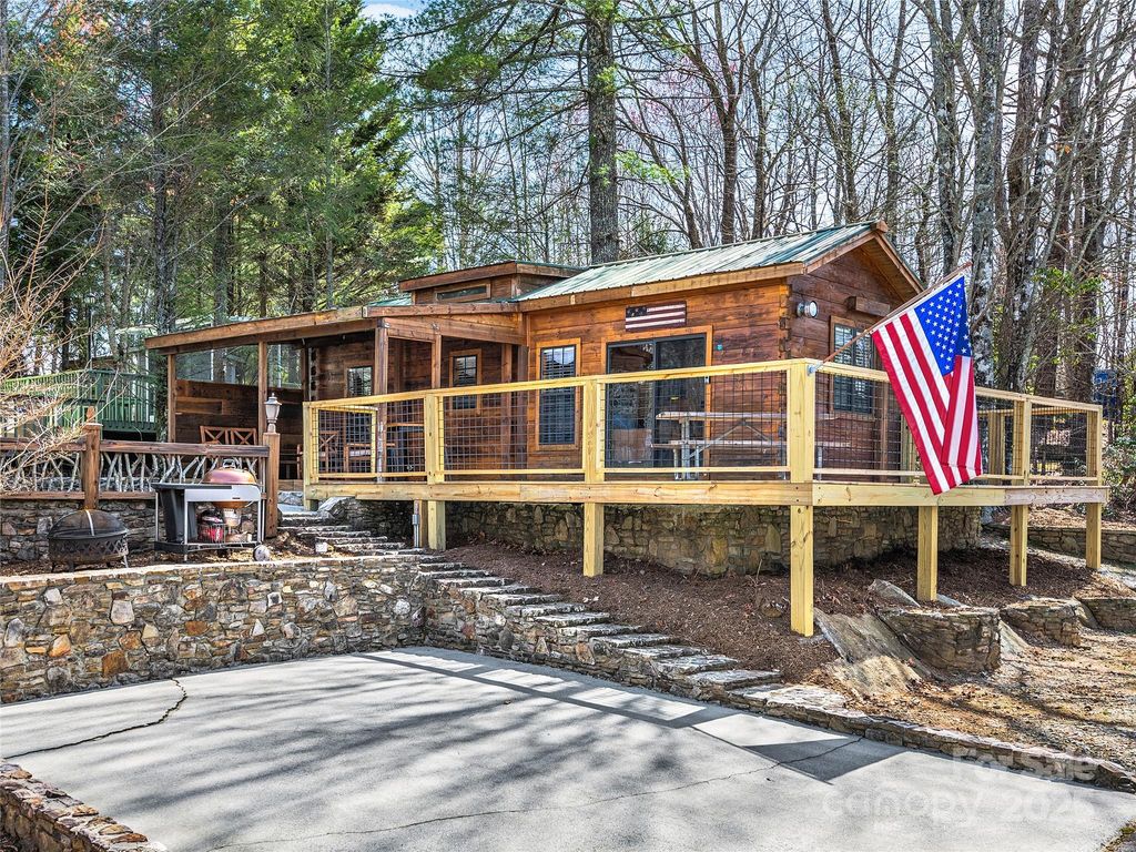 30 Boulder Drive 1, Lake Toxaway, NC 28747