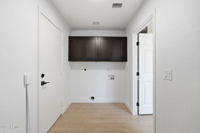 4831 E HOBART Street, Mesa, AZ 85205