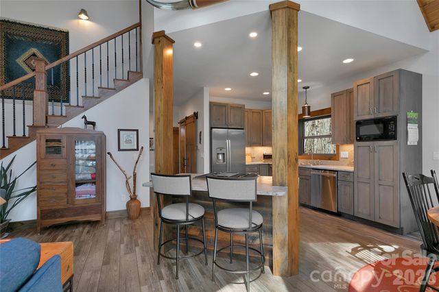 70 Unvdatlvi Court, Brevard, NC 28712