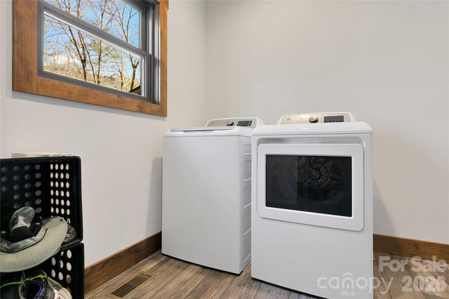 70 Unvdatlvi Court, Brevard, NC 28712